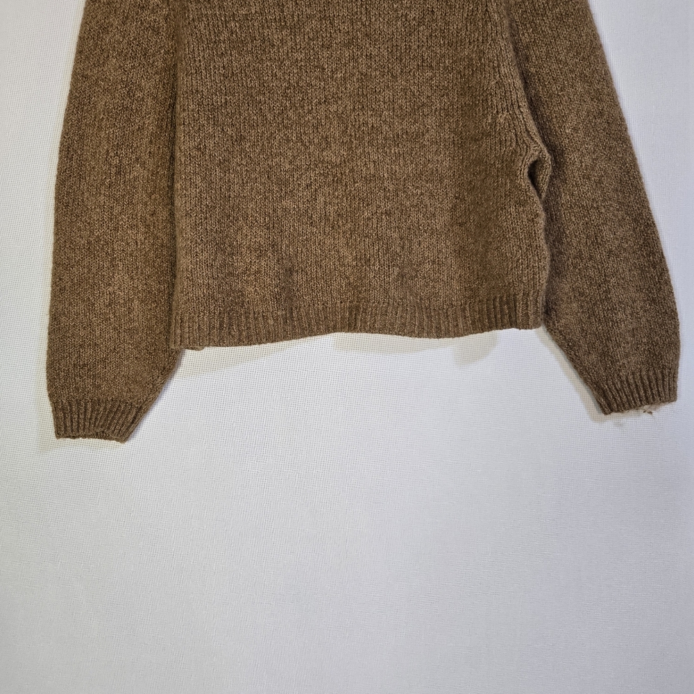 OLD NAVY Women's Size XS  35% recycled material cropped, Mock Turtleneck sweater - Picture 5 of 8